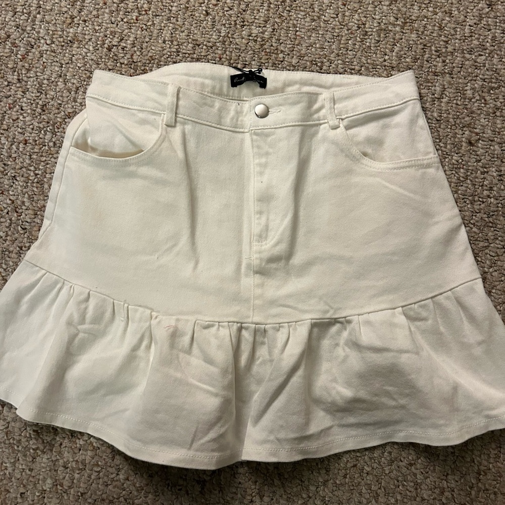 White denim ruffled mini skirt